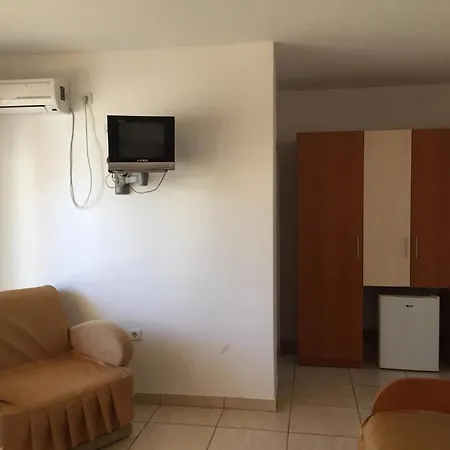 بيت ضيافة Vila Casa Maria كوستِنيست